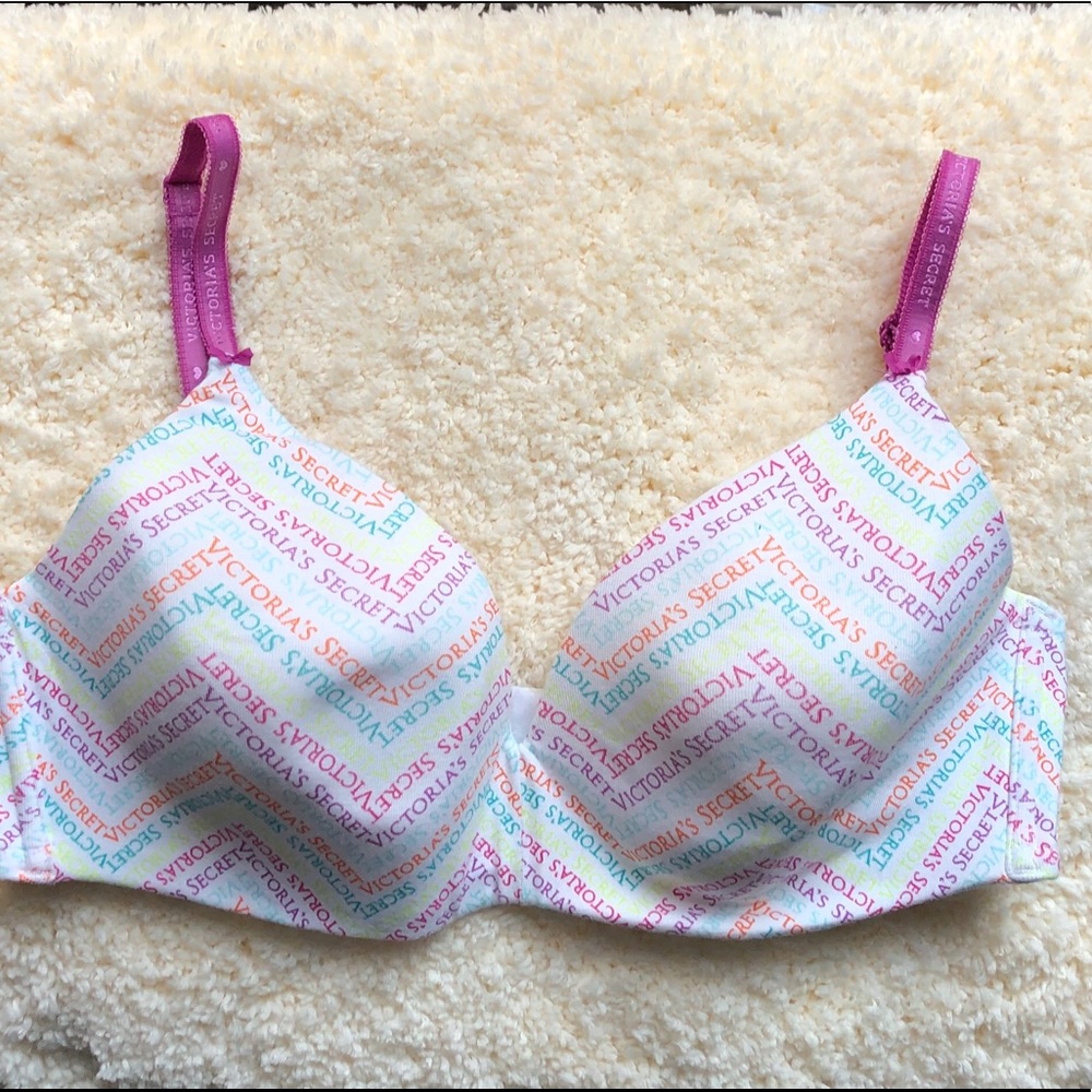New!! Victoria’s Secret Bra
